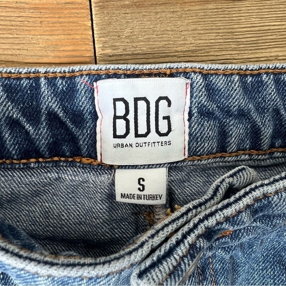 UO BDG Distressed Denim Mini Skirt - Picture 7 of 8